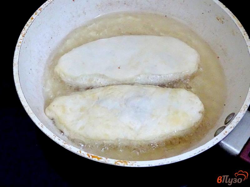Фото приготовление рецепта: Пирожки жареные с грибами и картофелем шаг №12