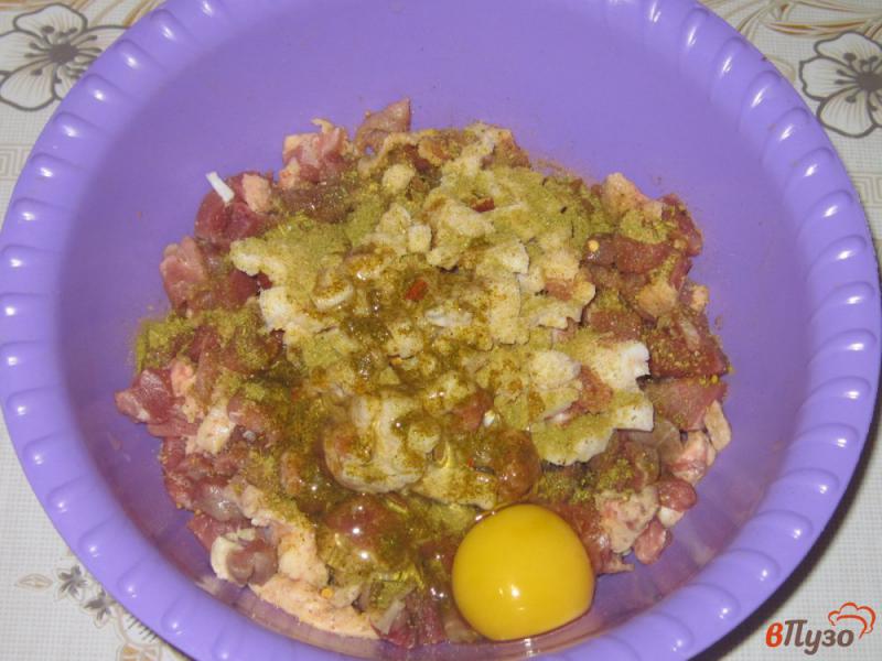 Фото приготовление рецепта: Колбаски домашние из утки шаг №2