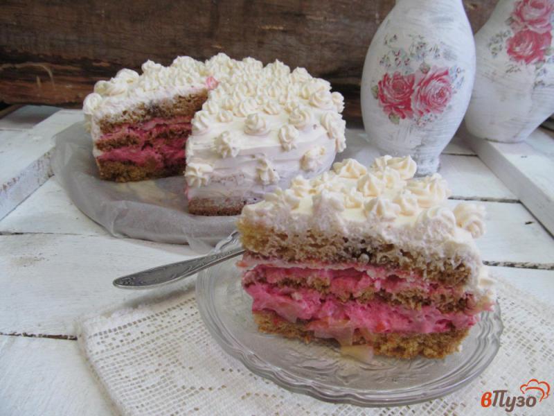 Фото приготовление рецепта: Бисквитный торт с яблочной прослойкой шаг №19