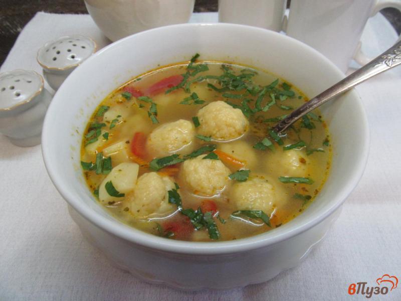 Фото приготовление рецепта: Овощной суп с сырными шариками шаг №10