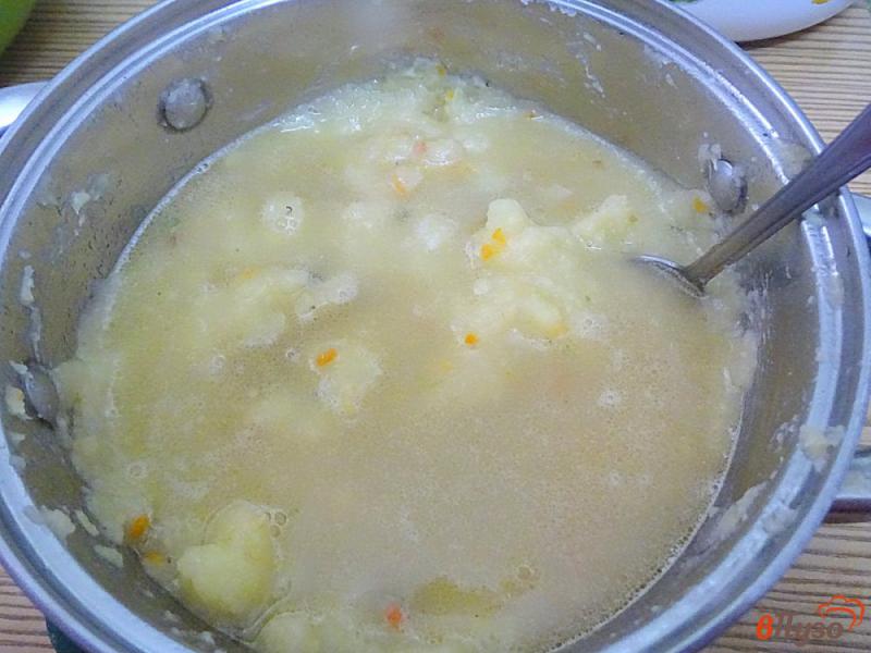 Фото приготовление рецепта: Суп пюре с картофелем и кабачками шаг №7