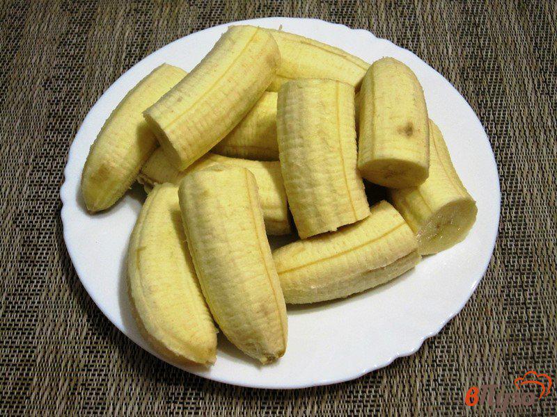 Фото приготовление рецепта: Бананы темпура с мороженым шаг №4