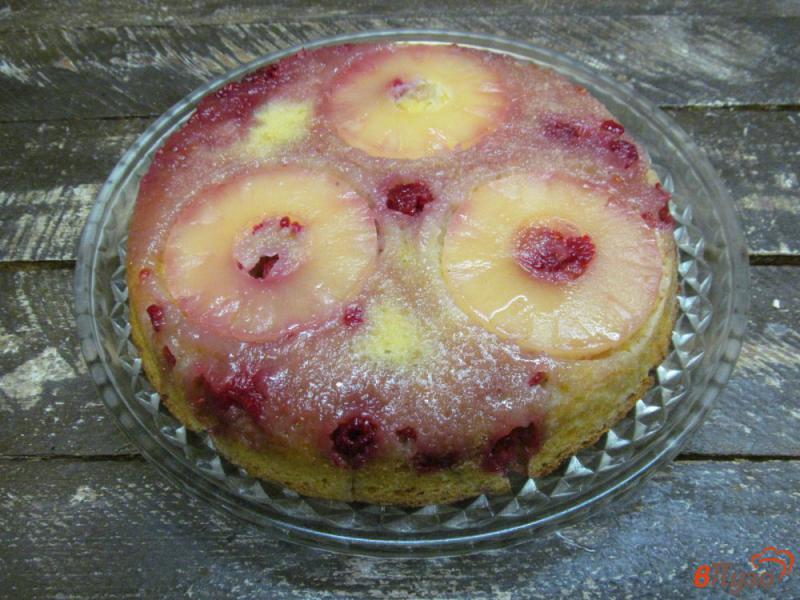 Фото приготовление рецепта: Перевернутый пирог с ананасом шаг №9