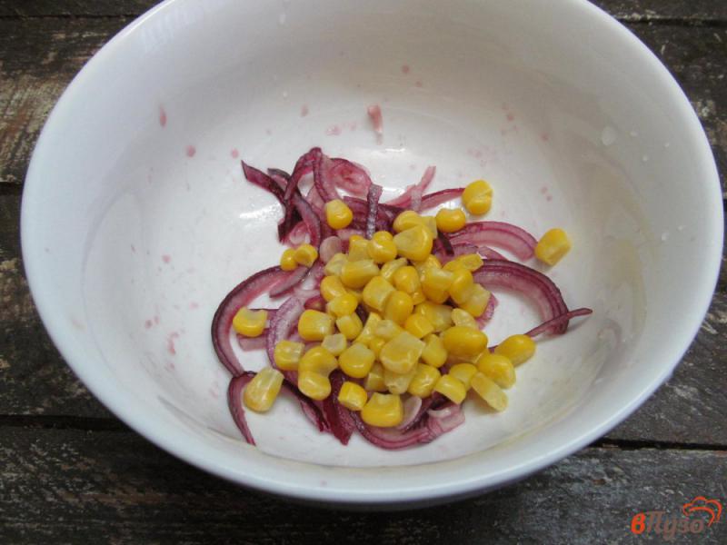Фото приготовление рецепта: Салат из помидора черри с оливками и рукколой шаг №1