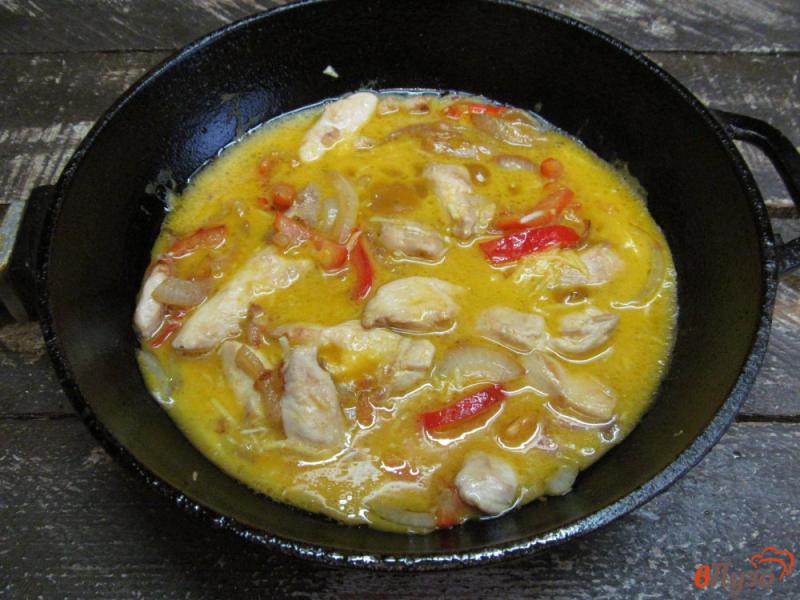 Фото приготовление рецепта: Курица по-тайски шаг №7