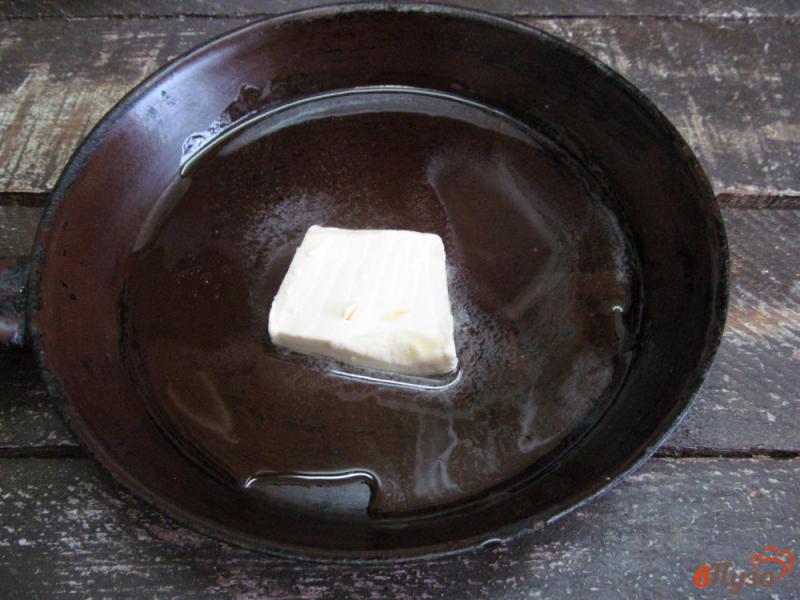 Фото приготовление рецепта: Сытный омлет со сливками шаг №4