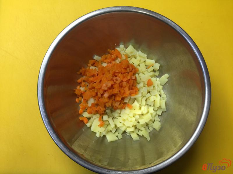 Фото приготовление рецепта: Винегрет с корейской морковью шаг №2