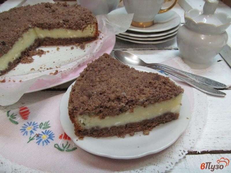 Фото приготовление рецепта: Шоколадно - творожный пирог шаг №10