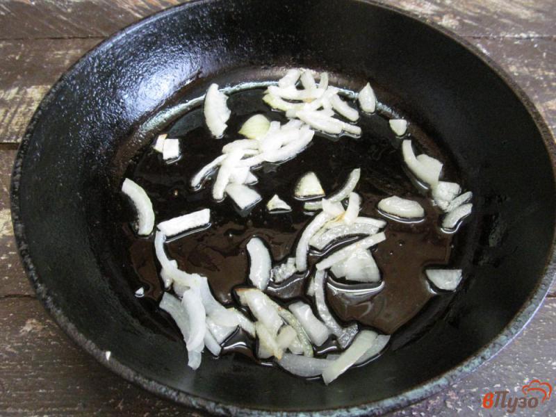 Фото приготовление рецепта: Картофельные лепешки под грибным соусом шаг №5