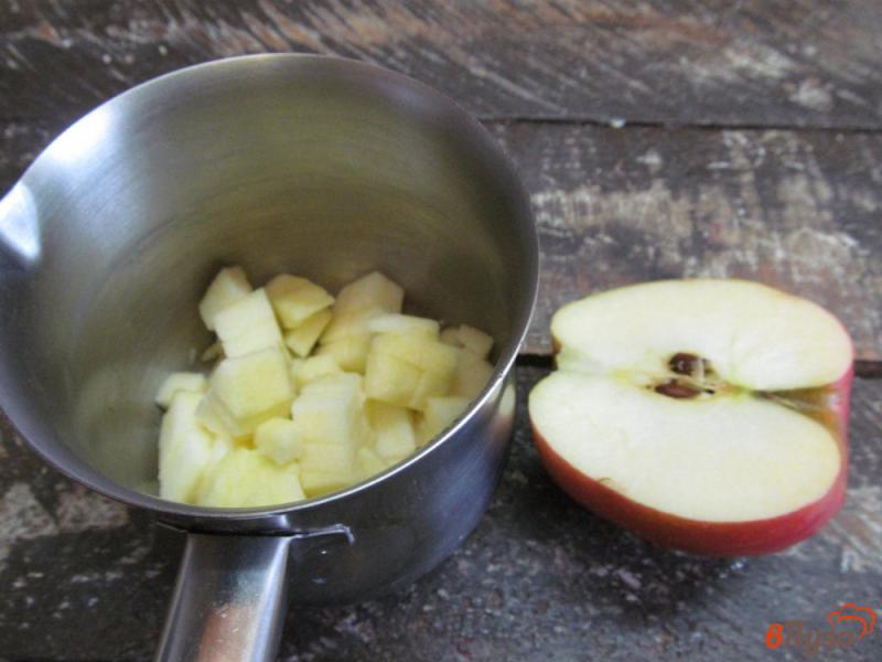 Фото приготовление рецепта: Куриные окорочка с яблочным соусом шаг №4