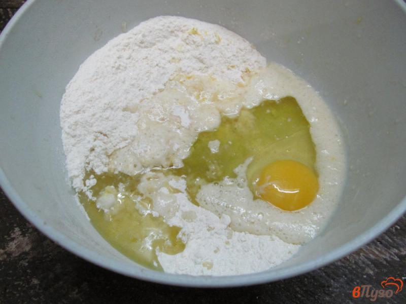 Фото приготовление рецепта: Лимонный пирог с клюквой шаг №3