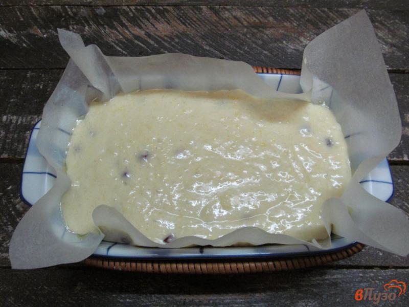 Фото приготовление рецепта: Лимонный пирог с клюквой шаг №6