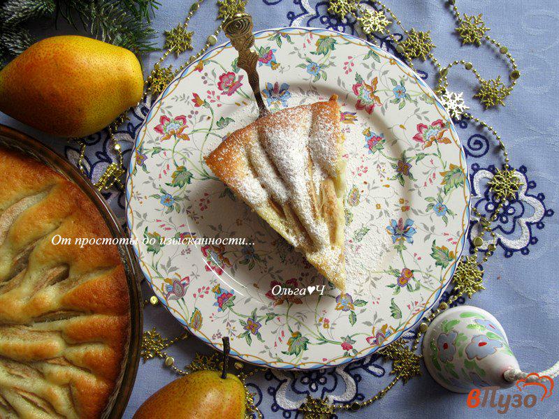 Фото приготовление рецепта: Имбирный пирог с грушами шаг №7