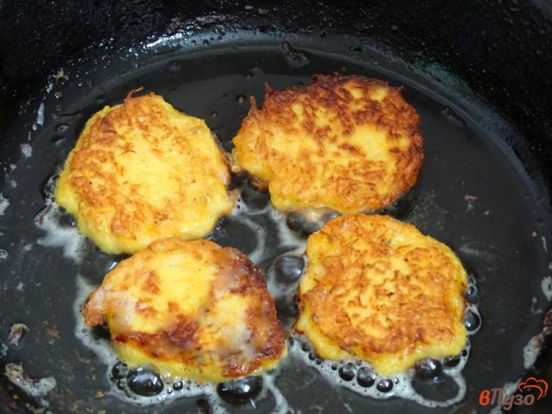 Фото приготовление рецепта: Драники с картофелем и тыквой шаг №5
