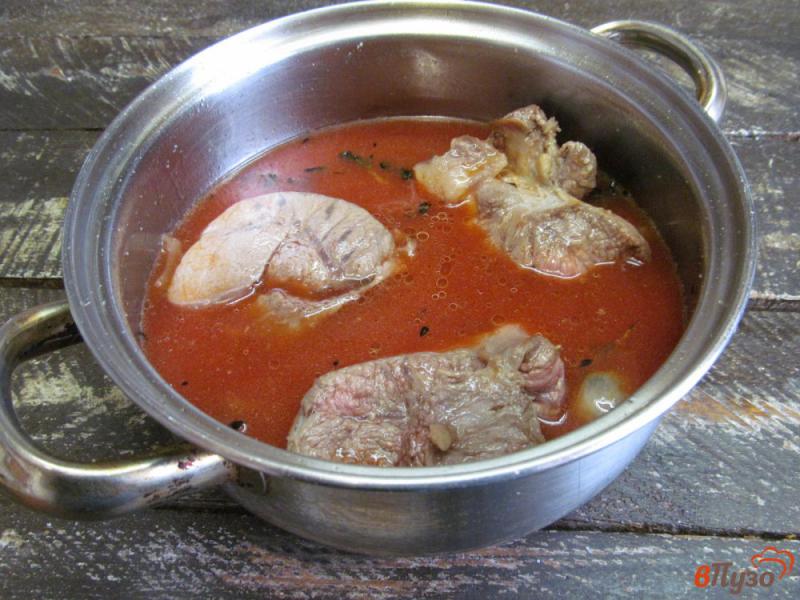 Фото приготовление рецепта: Рагу из говядины с пастой пенне шаг №4