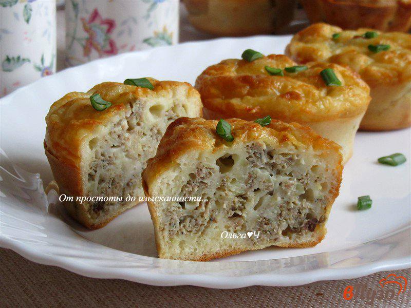 Фото приготовление рецепта: Заливные пирожки с картофелем и сайрой шаг №5