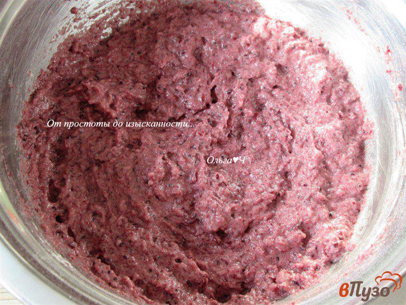 Фото приготовление рецепта: Смородиновые кексы с миндалем (без масла) шаг №3