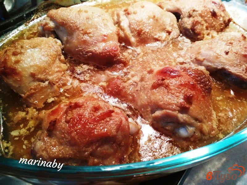 Фото приготовление рецепта: Запеченные куриные бедрышки в кефирно-чесночном маринаде шаг №3