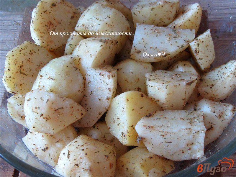 Фото приготовление рецепта: Пряный картофель в микроволновке (без масла) шаг №4