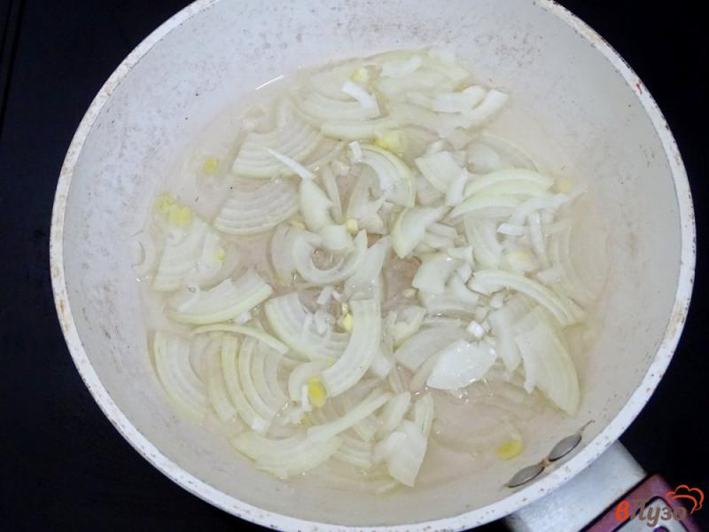 Фото приготовление рецепта: Стручковая фасоль в сметанном соусе. шаг №4