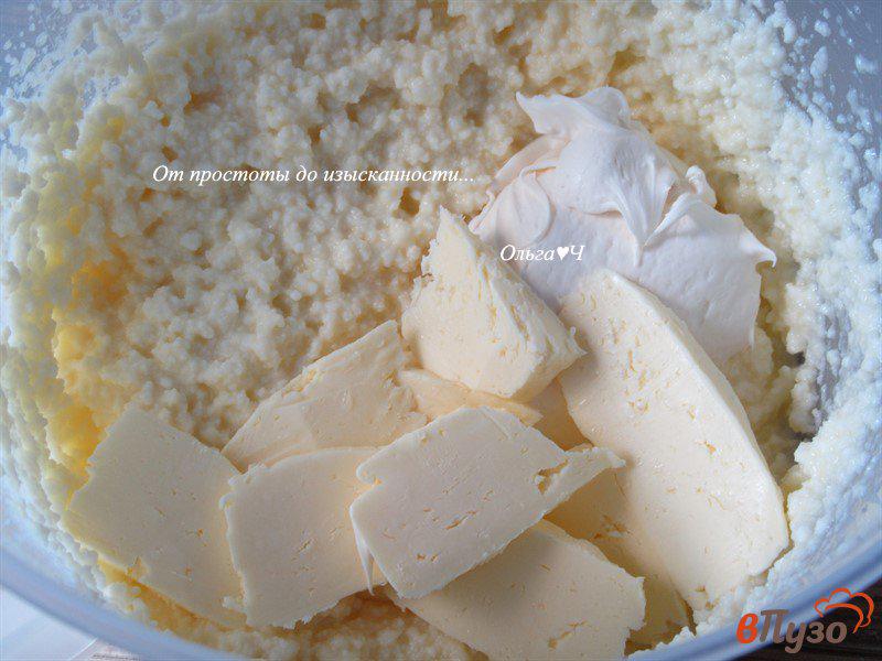 Фото приготовление рецепта: Творожное печенье с сыром шаг №2