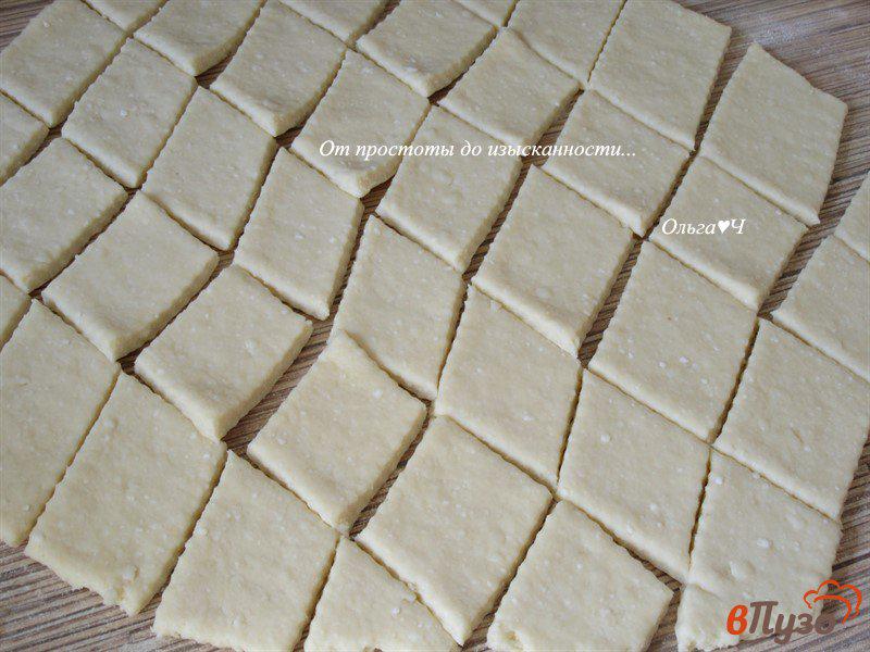 Фото приготовление рецепта: Творожное печенье с сыром шаг №6