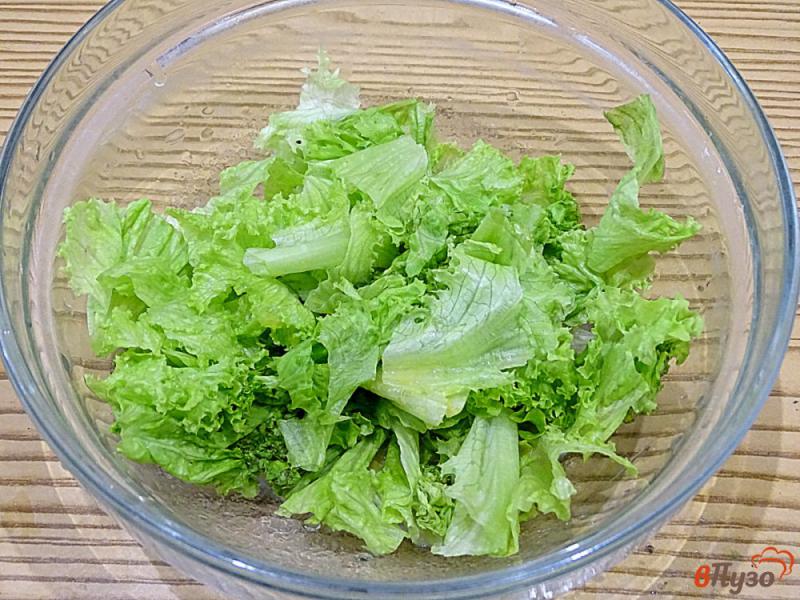 Фото приготовление рецепта: Салат из горгонзолы и помидоров шаг №4