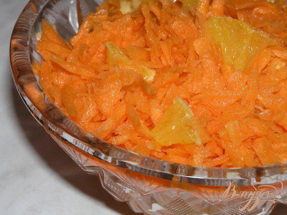 фото рецепта: Салат из моркови с апельсинами по-мароккански