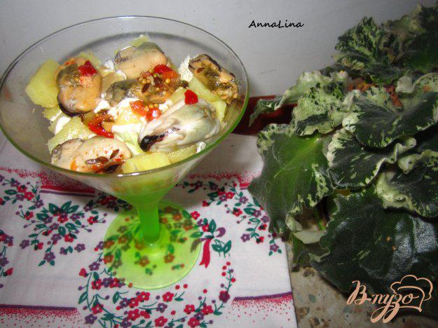 фото рецепта: Салат с маринованными мидиями
