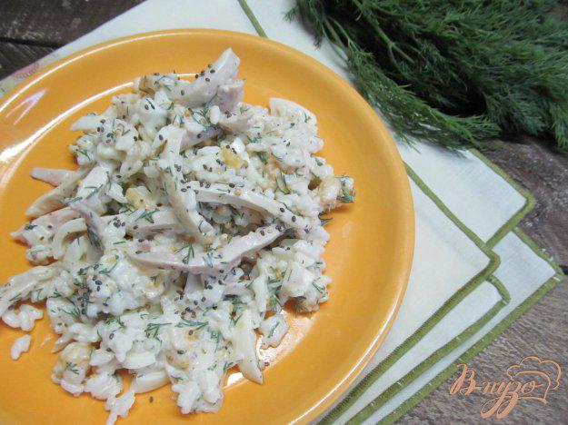 фото рецепта: Салат из кальмара и риса