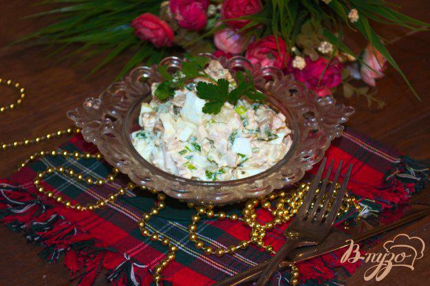 фото рецепта: Салат с индейкой и ананасами