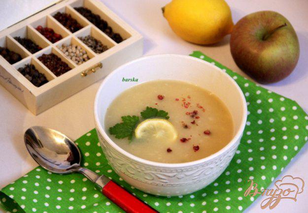 фото рецепта: Суп-пюре  картофельный, с сельдереем и яблоком