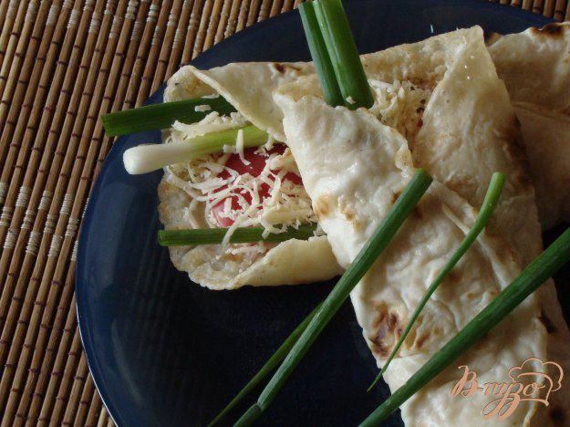 фото рецепта: Блинные роллы с овощами и сыром