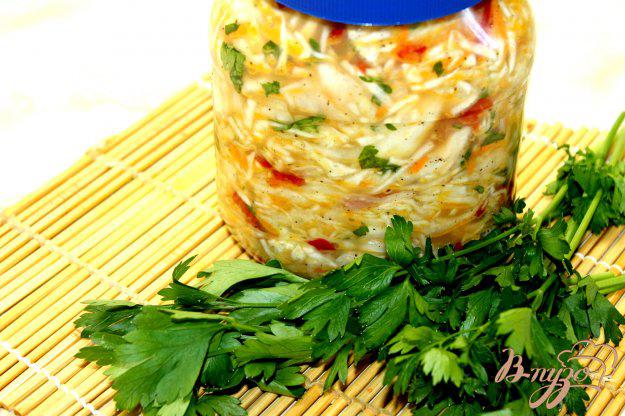 фото рецепта: Капуста быстрого приготовления с болгарским перцем и чили