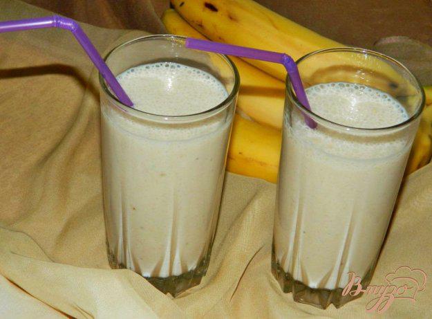 фото рецепта: Молочный коктейль с бананом