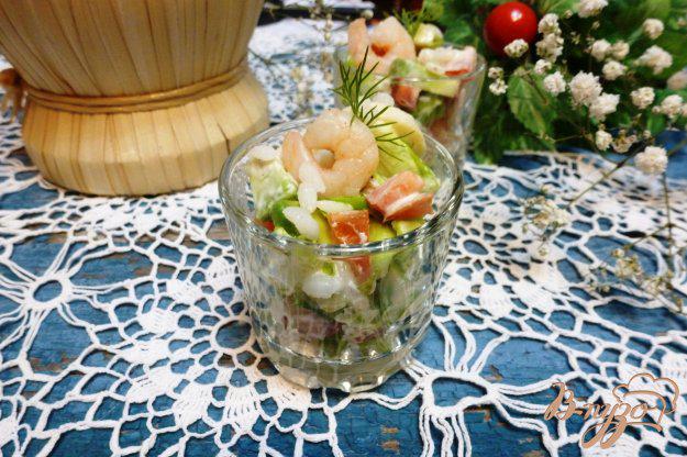 фото рецепта: Морской салат-коктейль с авокадо и рисом