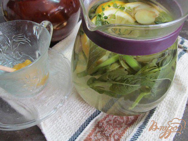 фото рецепта: Чай с мятой тимьяном и имбирем