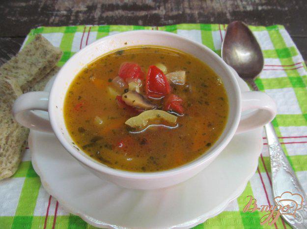 фото рецепта: Овощной суп с грибами и перловкой на бульоне из почек