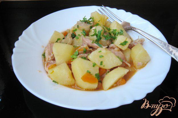 фото рецепта: Жаркое из курицы с картофелем и грибами