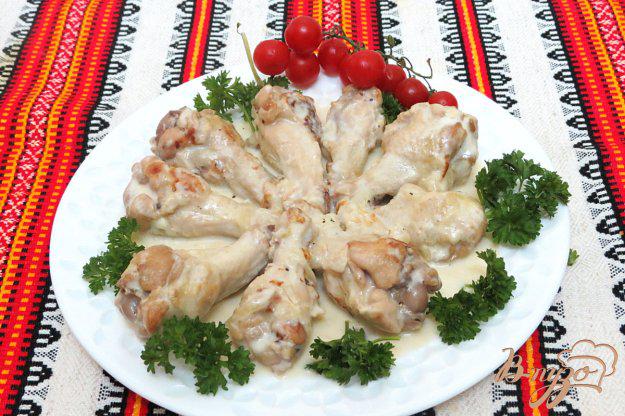 фото рецепта: Куриные крылышки под соусом Бешамель