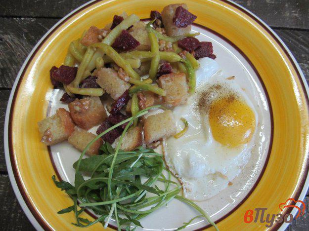 фото рецепта: Завтрак на скорую руку - гренки с салями