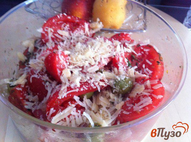 фото рецепта: Салат из помидор и оливок