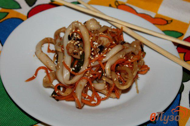 фото рецепта: Салат из кальмара и осьминога по - корейски