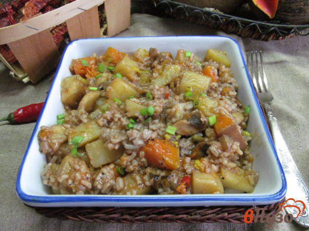 фото рецепта: Картофель с грибами тыквой и рисом