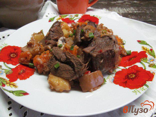 фото рецепта: Тушеная баранина с овощами рисом и грибами