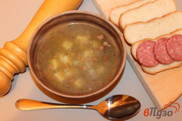 фото рецепта: Рисовый суп с копченой колбасой и зеленью