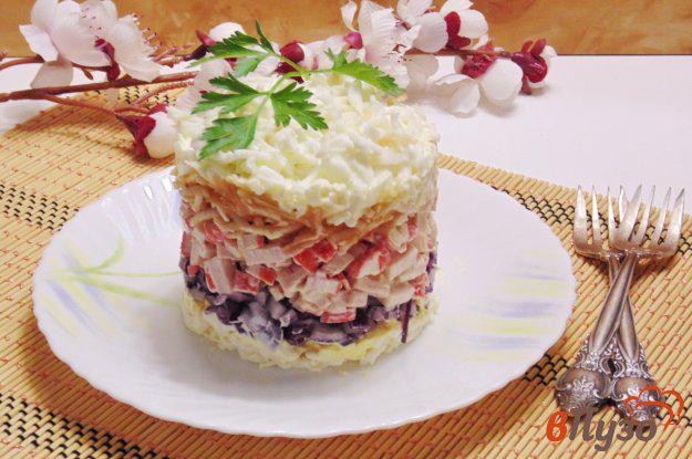 фото рецепта: Салат с крабовыми палочками и ветчиной