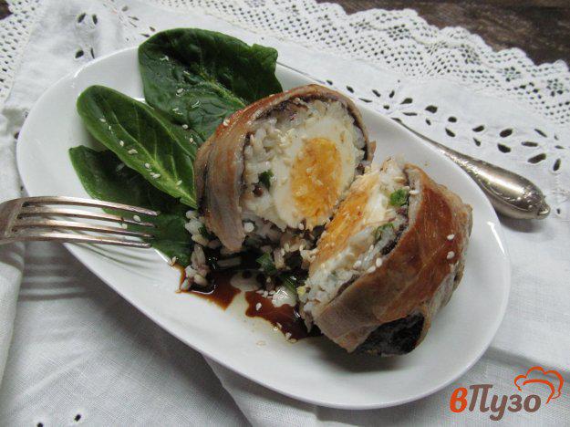 фото рецепта: Яйца в рисе и беконе