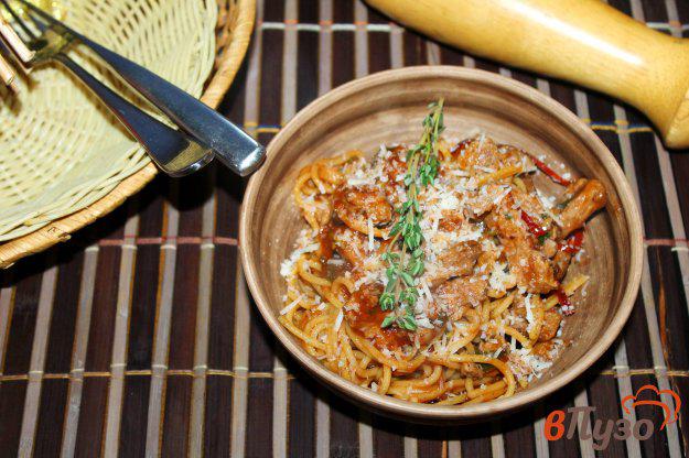 фото рецепта: Спагетти с мясом в остром соусе