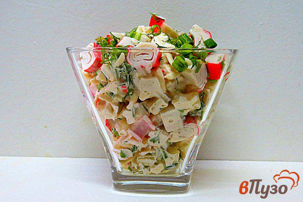 фото рецепта: Салат с картофелем и крабовыми палочками